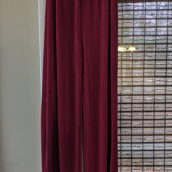 ⭐Red Raspberry Ribbed Straight Leg Pants - Picture 4 of 7